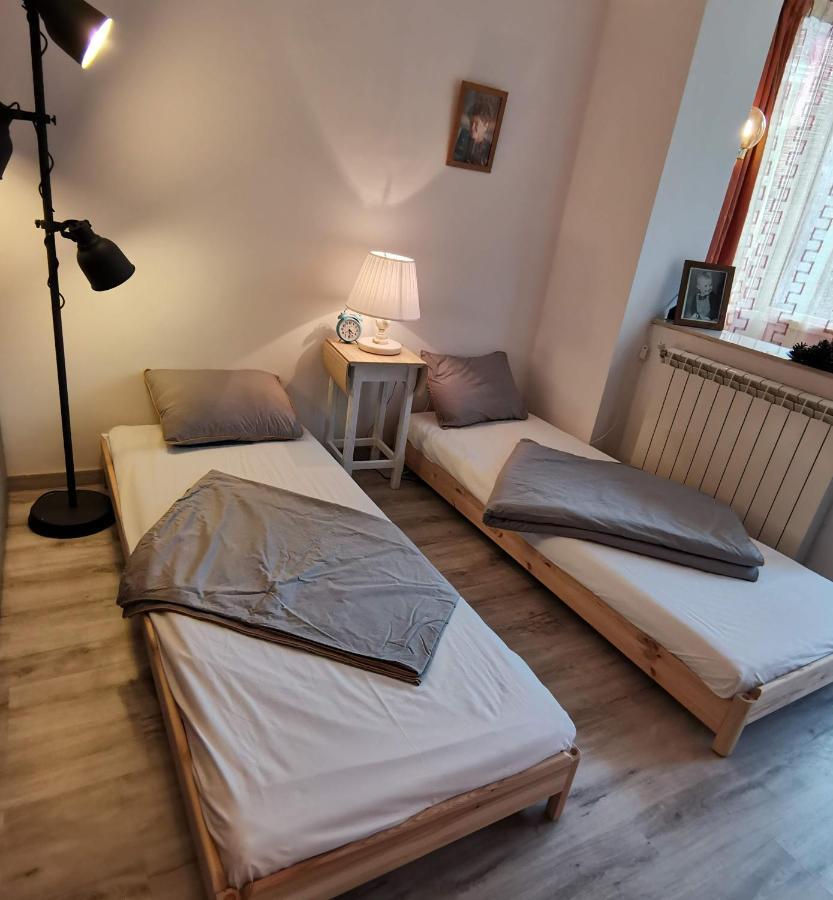 Cosy 2 Rooms Apartment With A View Near The Forest Predeal Exterior foto